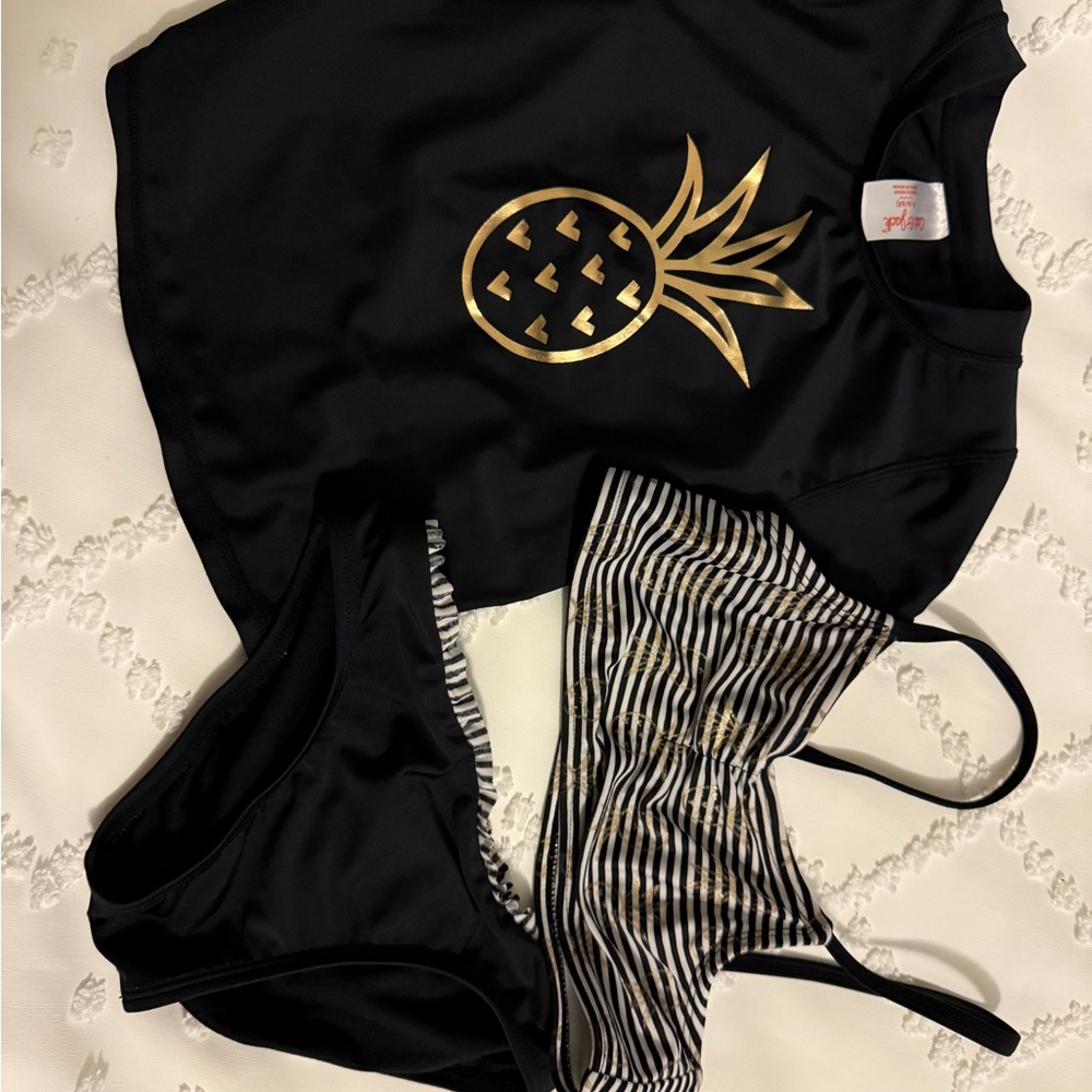 Girls bikini set with rashguard